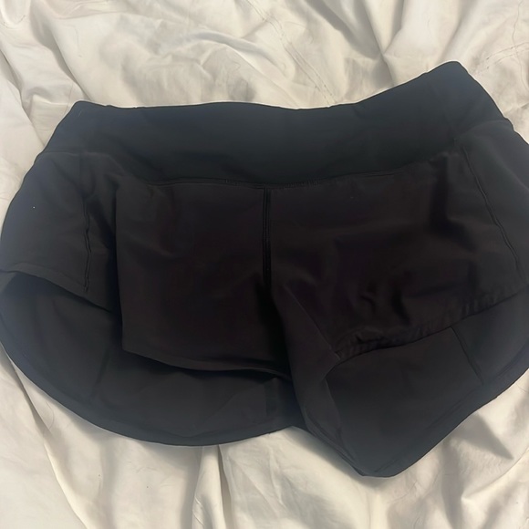 Black lululemon speed up shorts - Picture 1 of 2